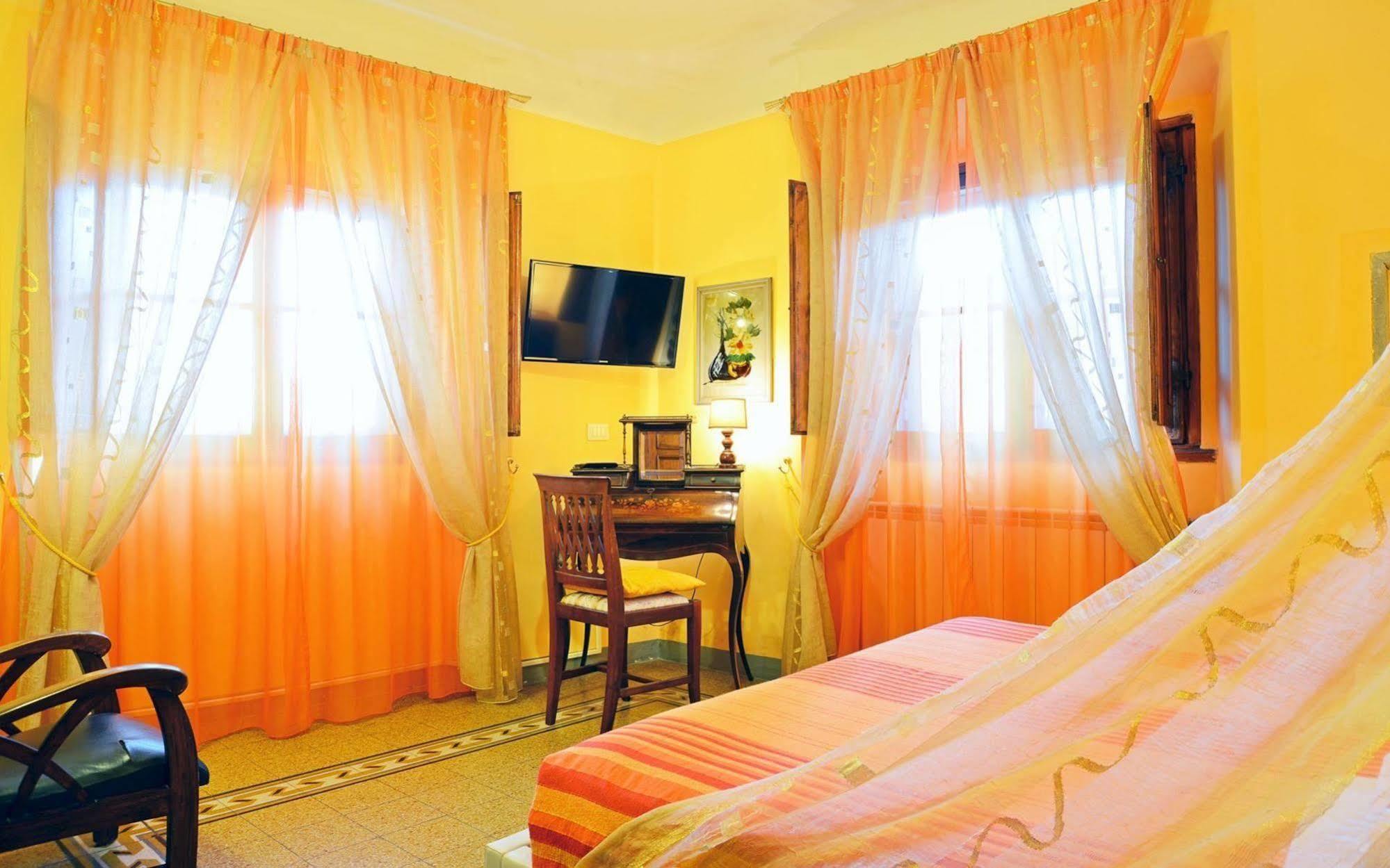 Sani Tourist House Pensión 3*