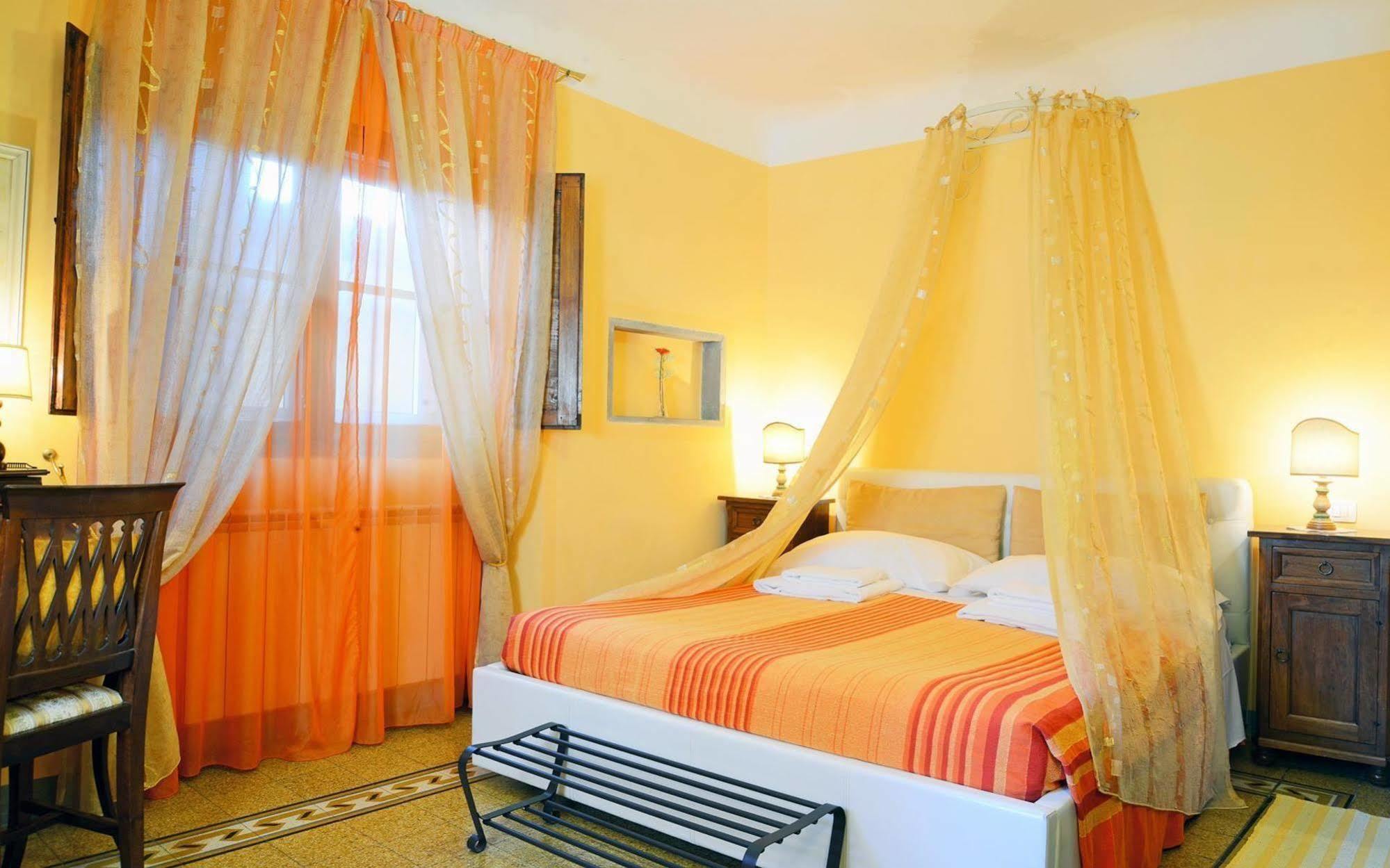 Pensión Sani Tourist House