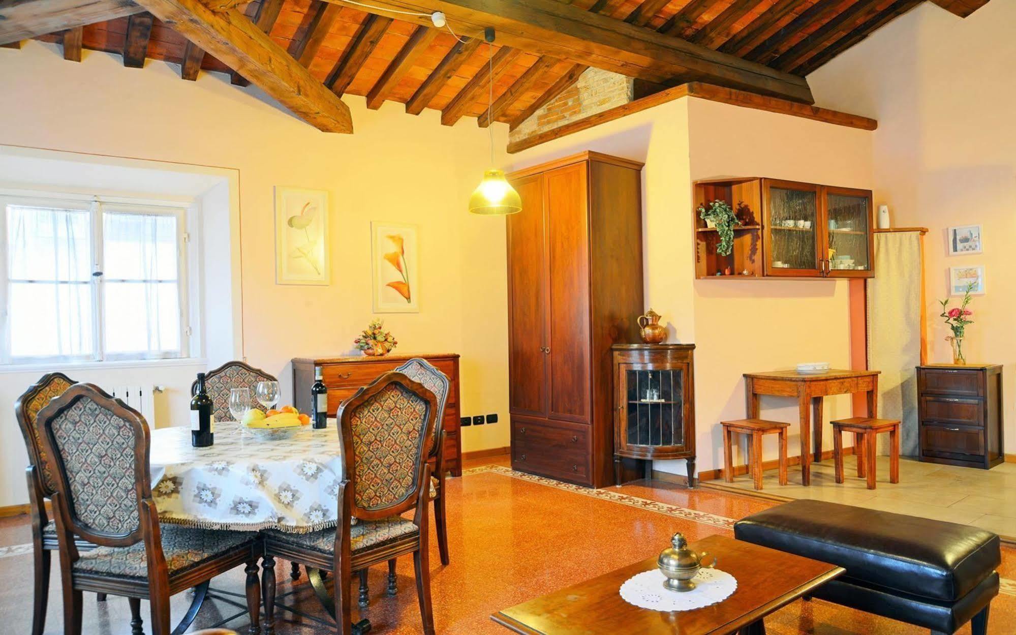 Sani Tourist House Pensión 3*